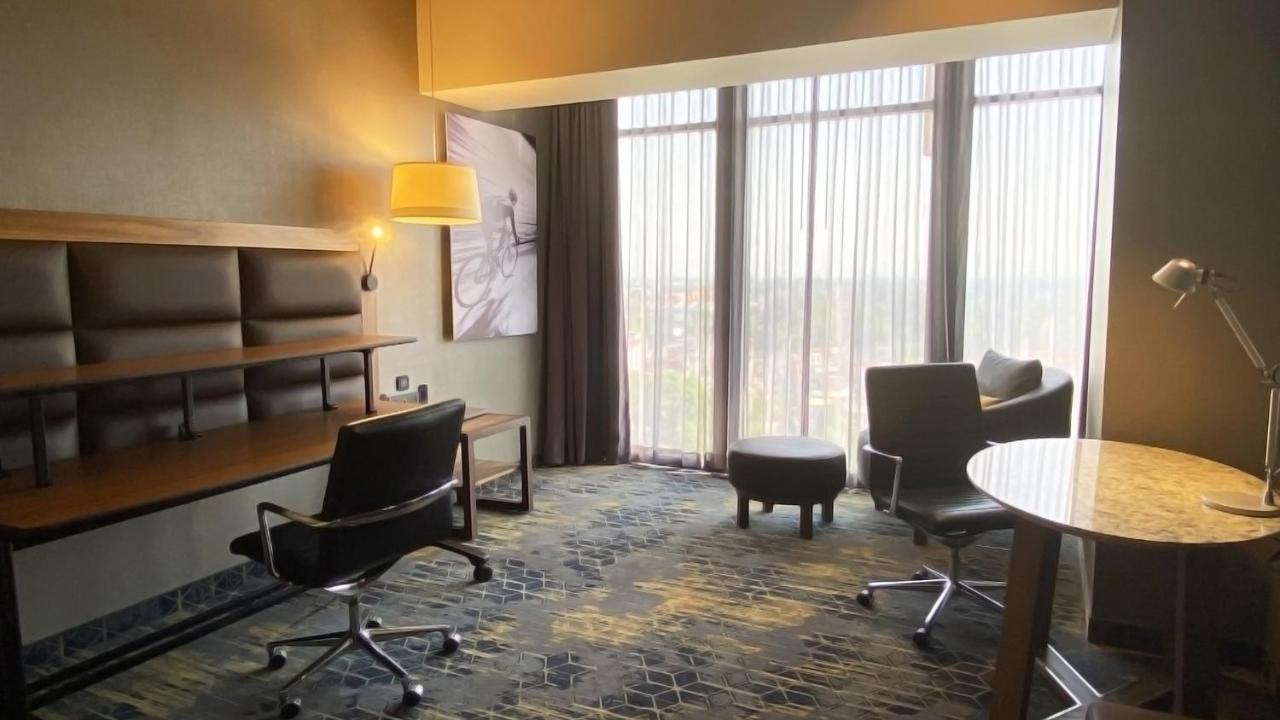 Fiesta Americana Monterrey Pabellon M. Extérieur photo A room at the hotel